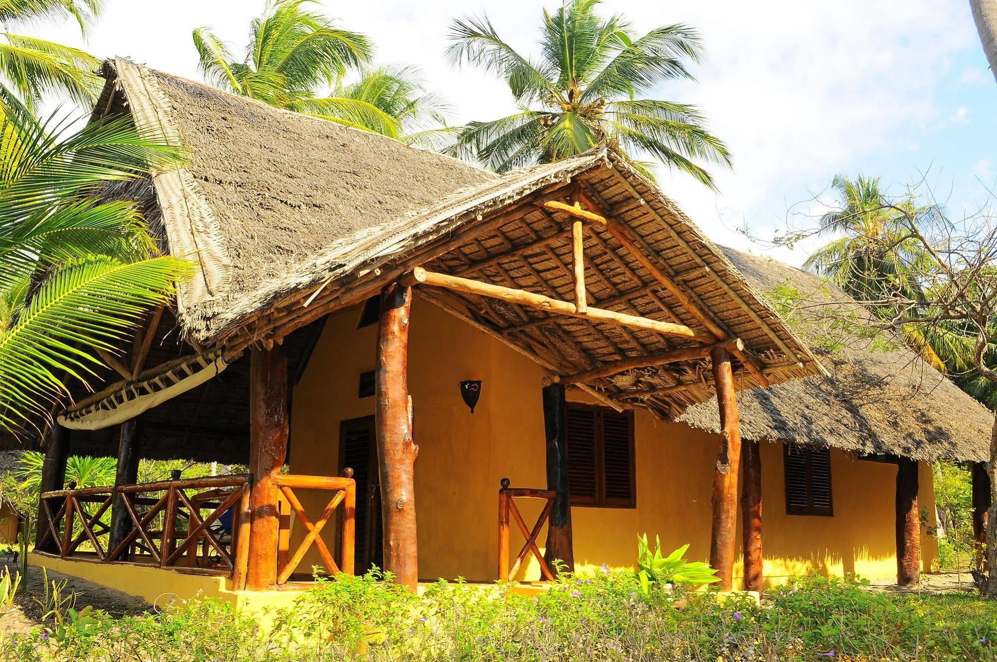 Kinasi Lodge Utende Exteriér fotografie